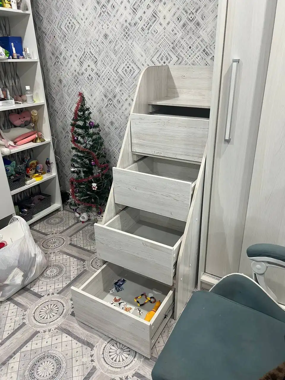 Продам лестница комод в идеальном состоянии - Мебель (Для дома и дачи) в Иркутск