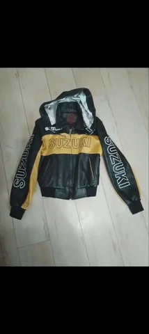 Продам кожаную куртку для мальчика 6 лет - Одежда в Иркутск