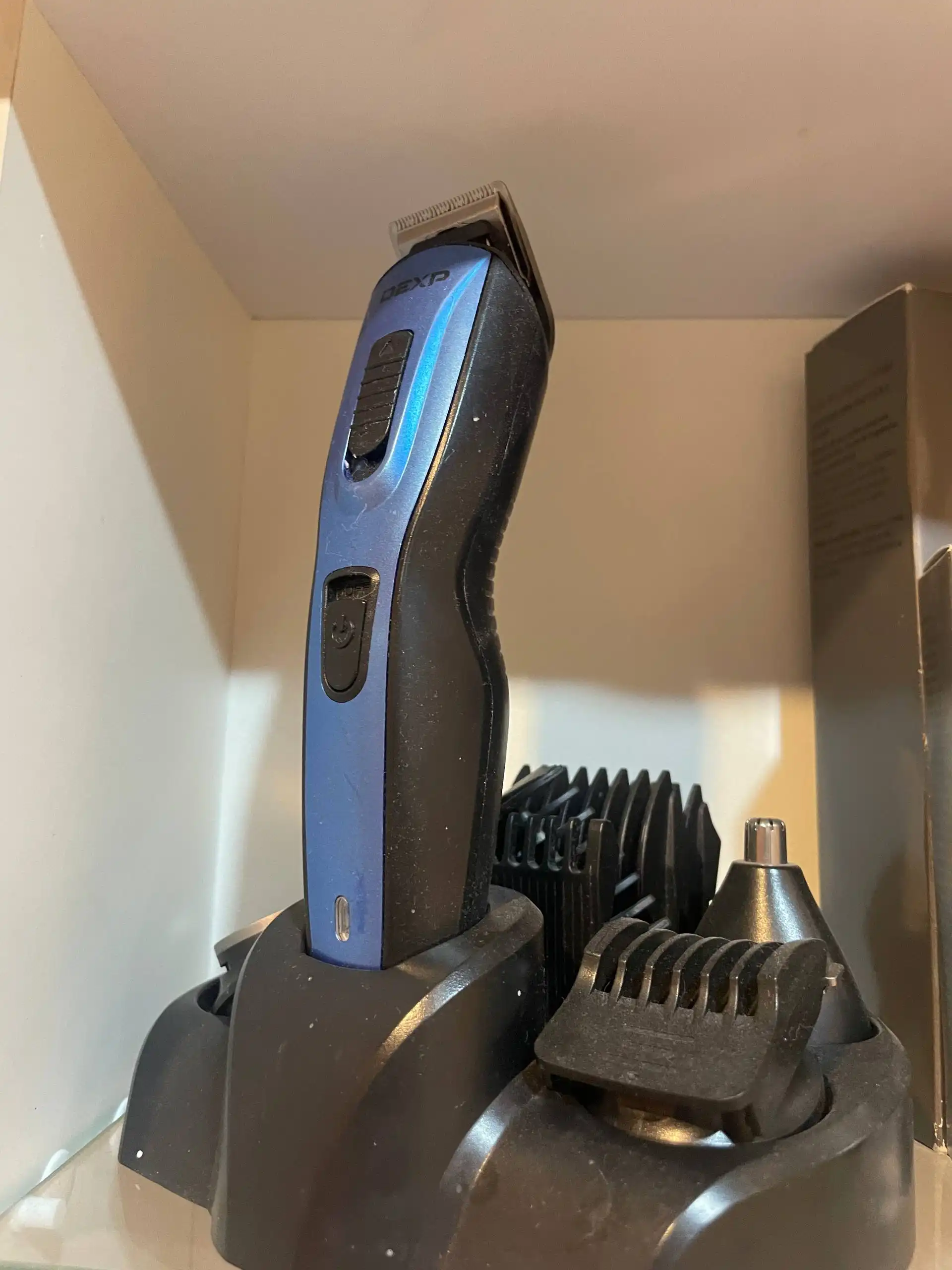 Продам телевизор, антенну и машинку для стрижки - null (Электроника) в Иркутск