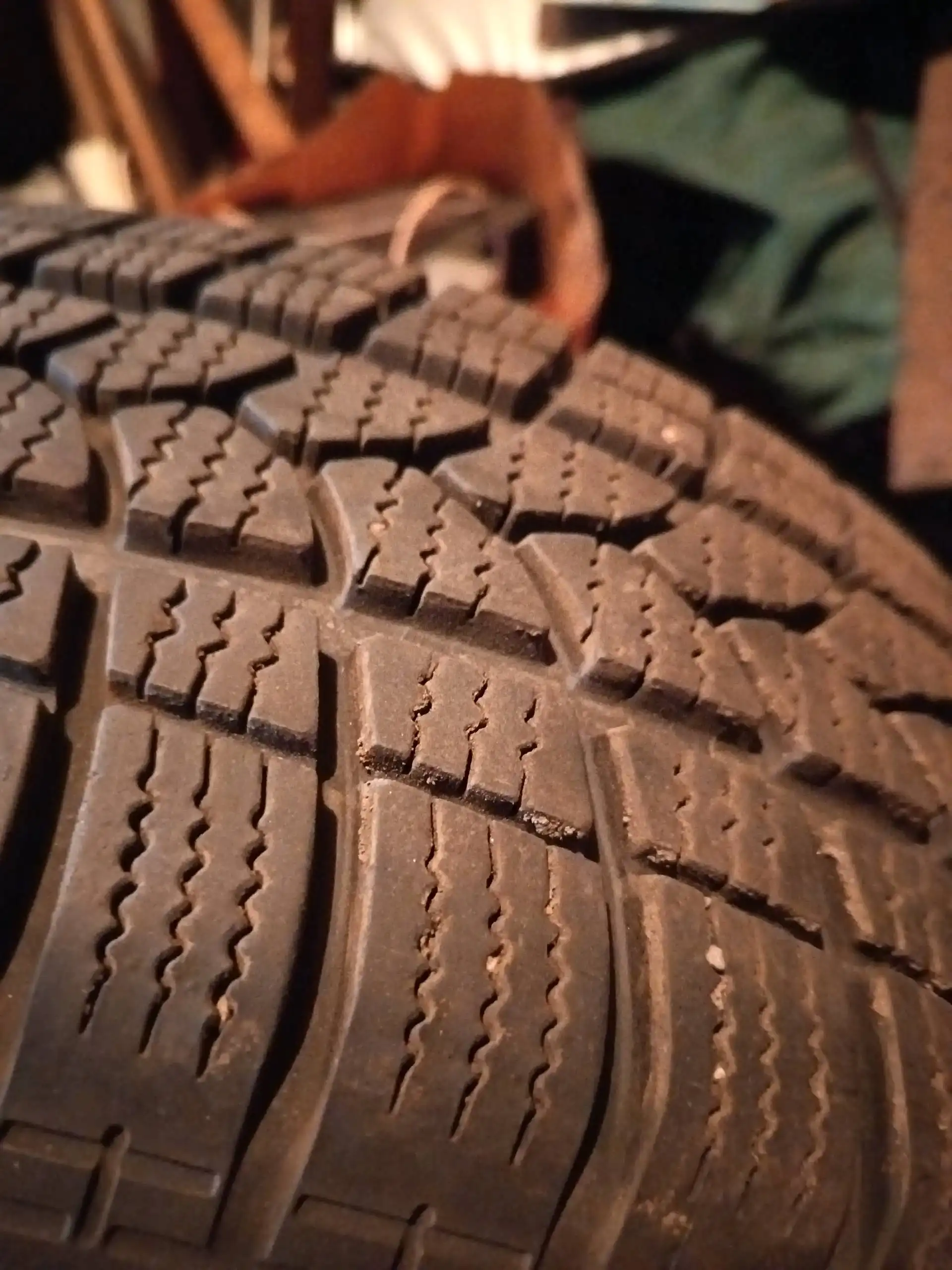 Продажа шин 225/55 R17 - Шины и диски (Авто) в Иркутск