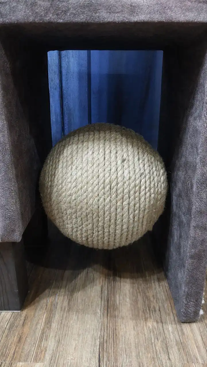 Продам дом для котят или небольшой кошки - Товары для детей в Иркутск