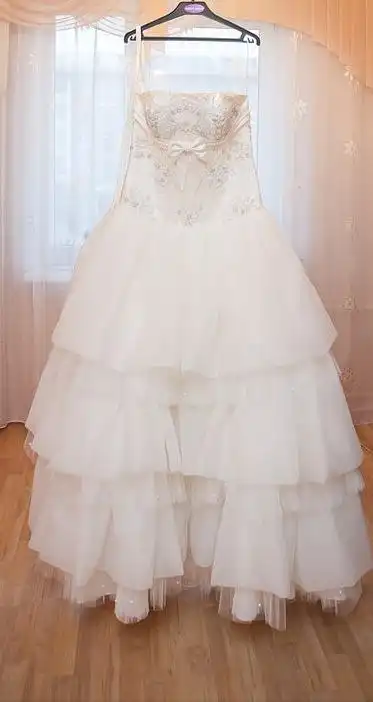 Продам свадебное платье цвет Шампань с жемчужной отделкой - Свадебная одежда (Одежда) в Иркутск