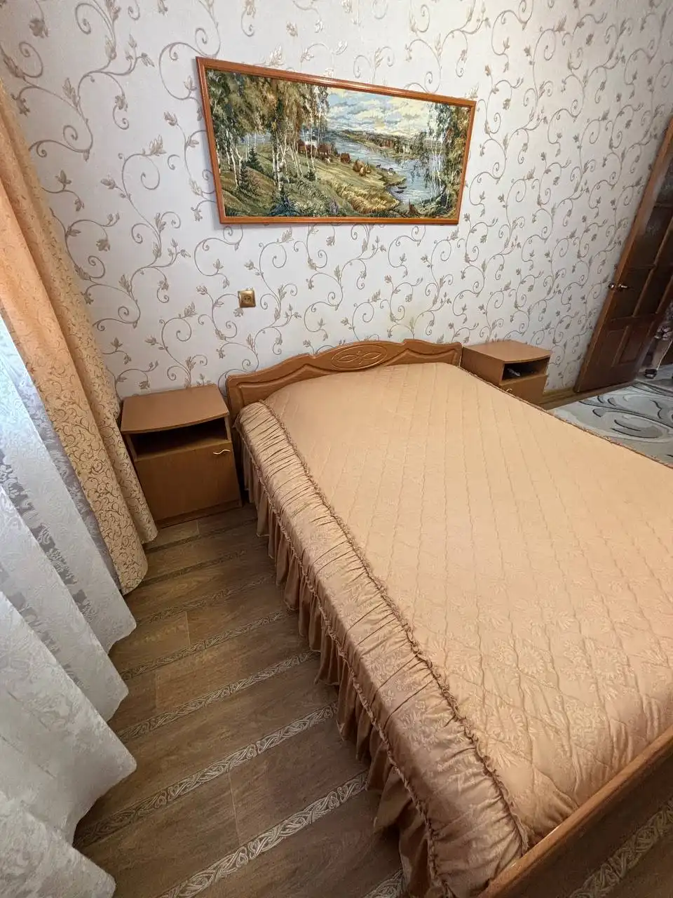 Продается спальный гарнитур в отличном состоянии - Мебель (Для дома и дачи) в Иркутск