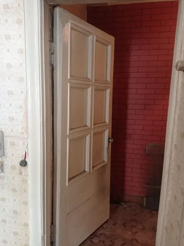 Деревянная массивная дверь для реставрации - Часы в Иркутск