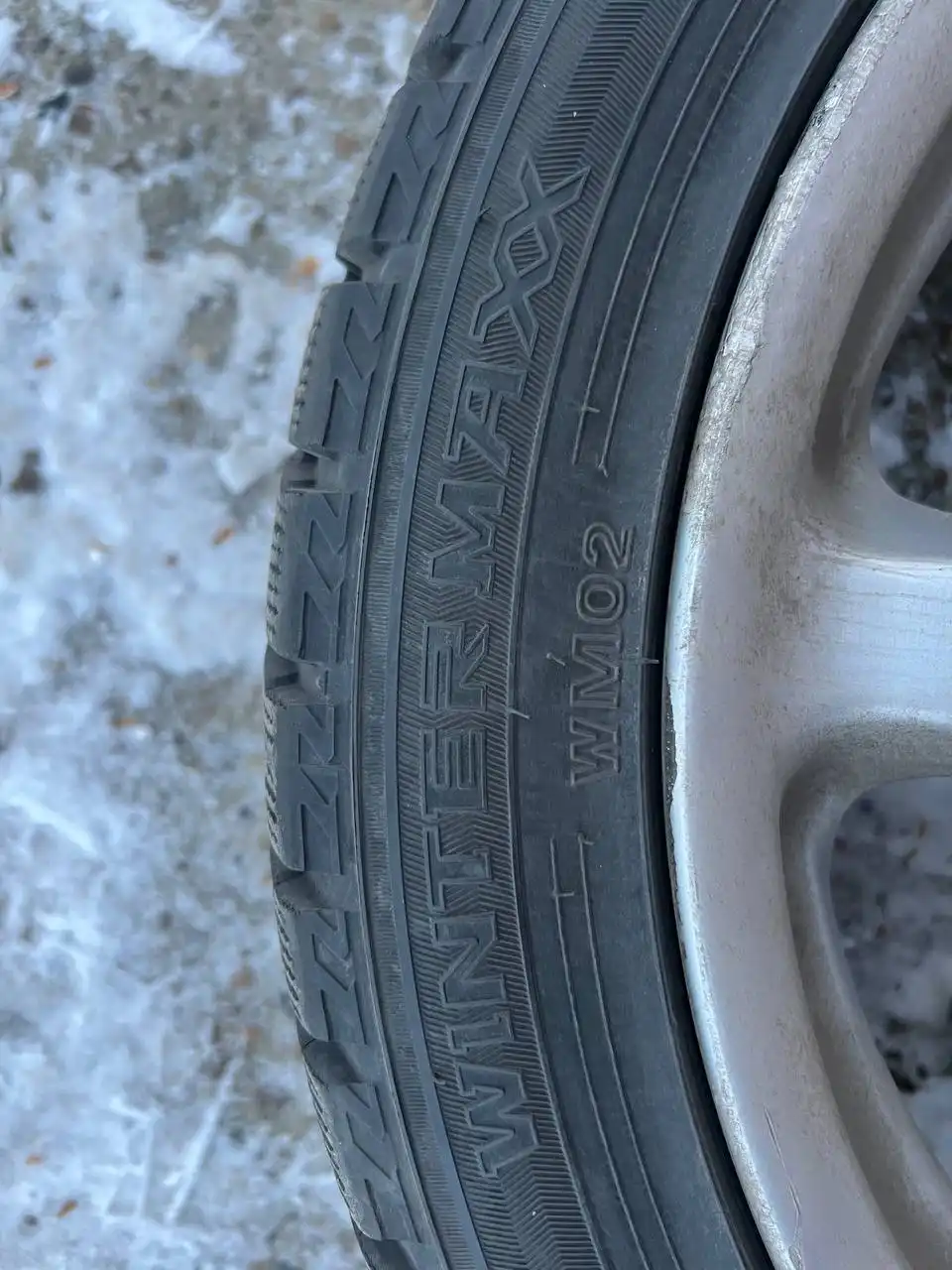 Продажа резины Dunlop Winter Maxx WM02 215/45 R17 87Q - Шины и диски (Авто) в Иркутск