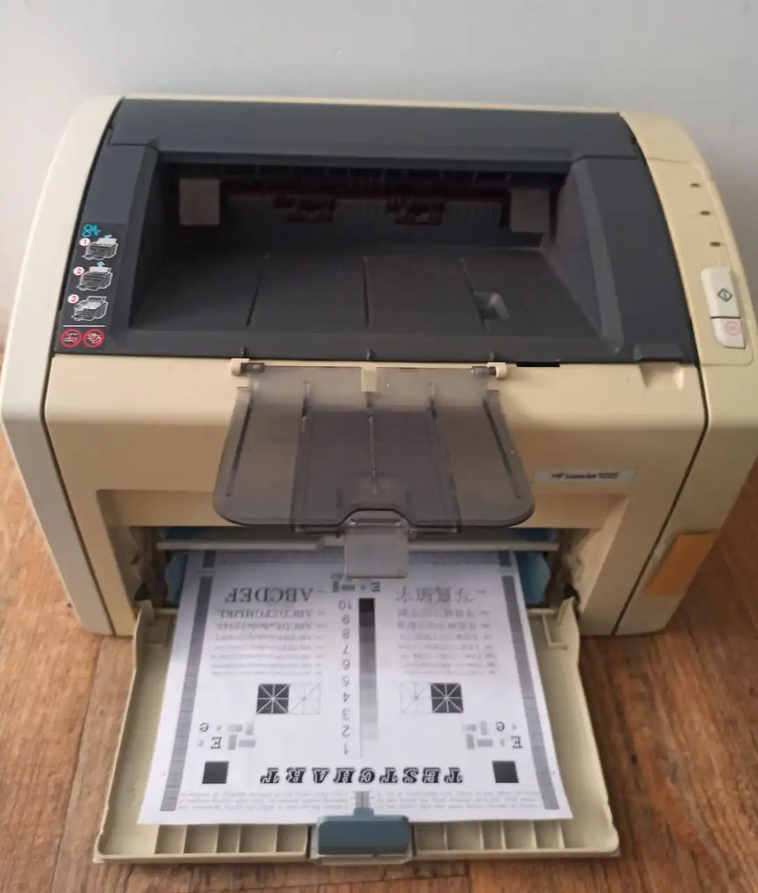 Лазерный принтер HP LaserJet 1022 с оригинальным картриджем - Оргтехника (Электроника) в Ново-Ленино