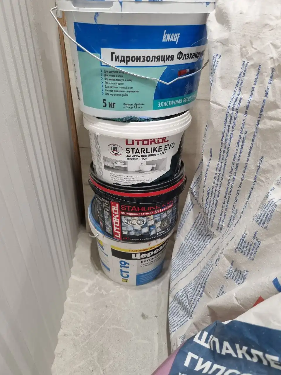 Строительные смеси и жидкости - Строительные материалы (Барахолка) в Иркутск