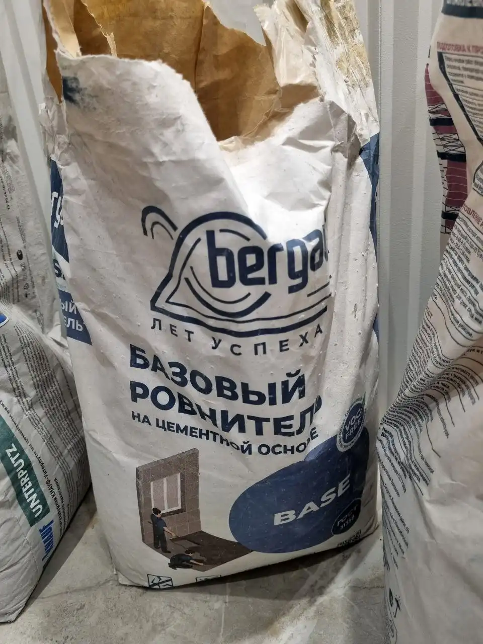 Строительные смеси и жидкости - Строительные материалы (Барахолка) в Иркутск