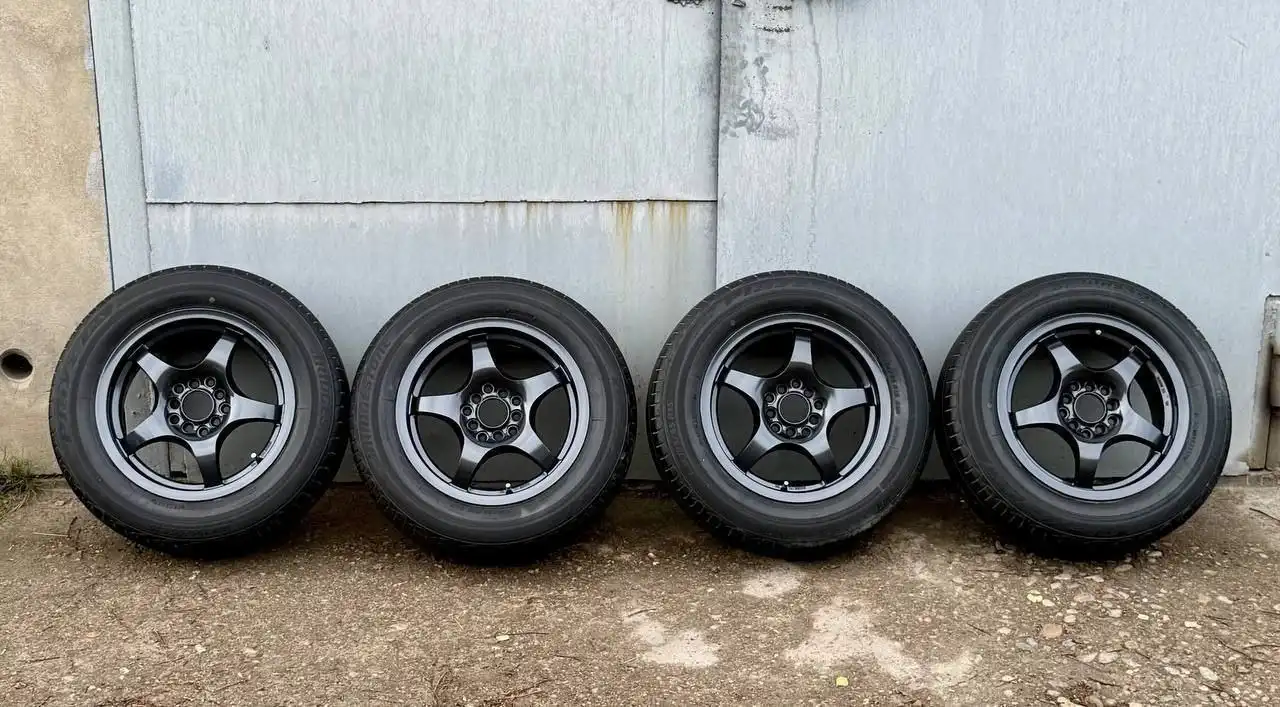 Продам японские диски R15 с летней резиной Bridgestone Playz PX - Колесные диски и резина (Запчасти) в Иркутск