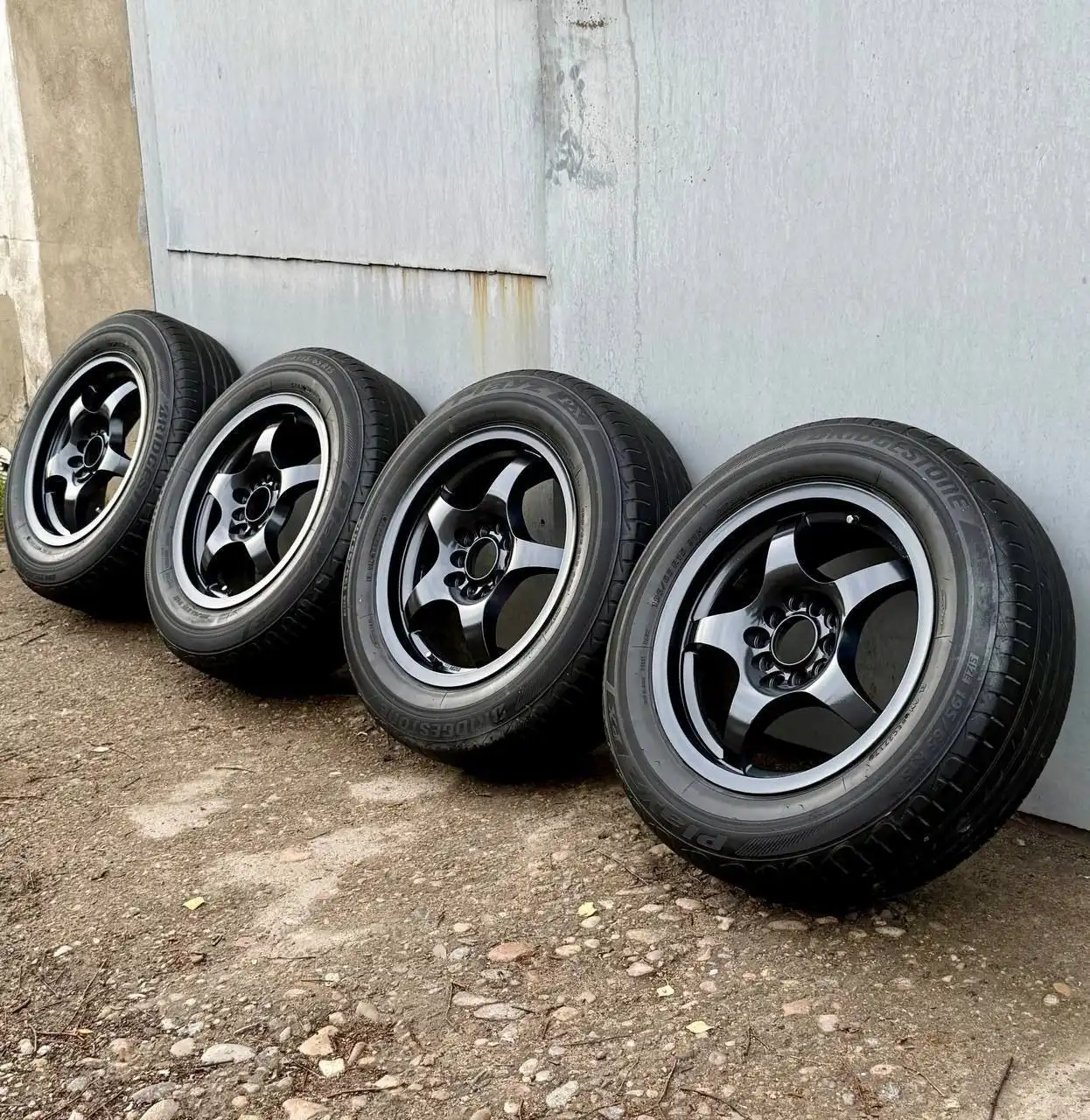 Продам японские диски R15 с летней резиной Bridgestone Playz PX - Колесные диски и резина (Запчасти) в Иркутск