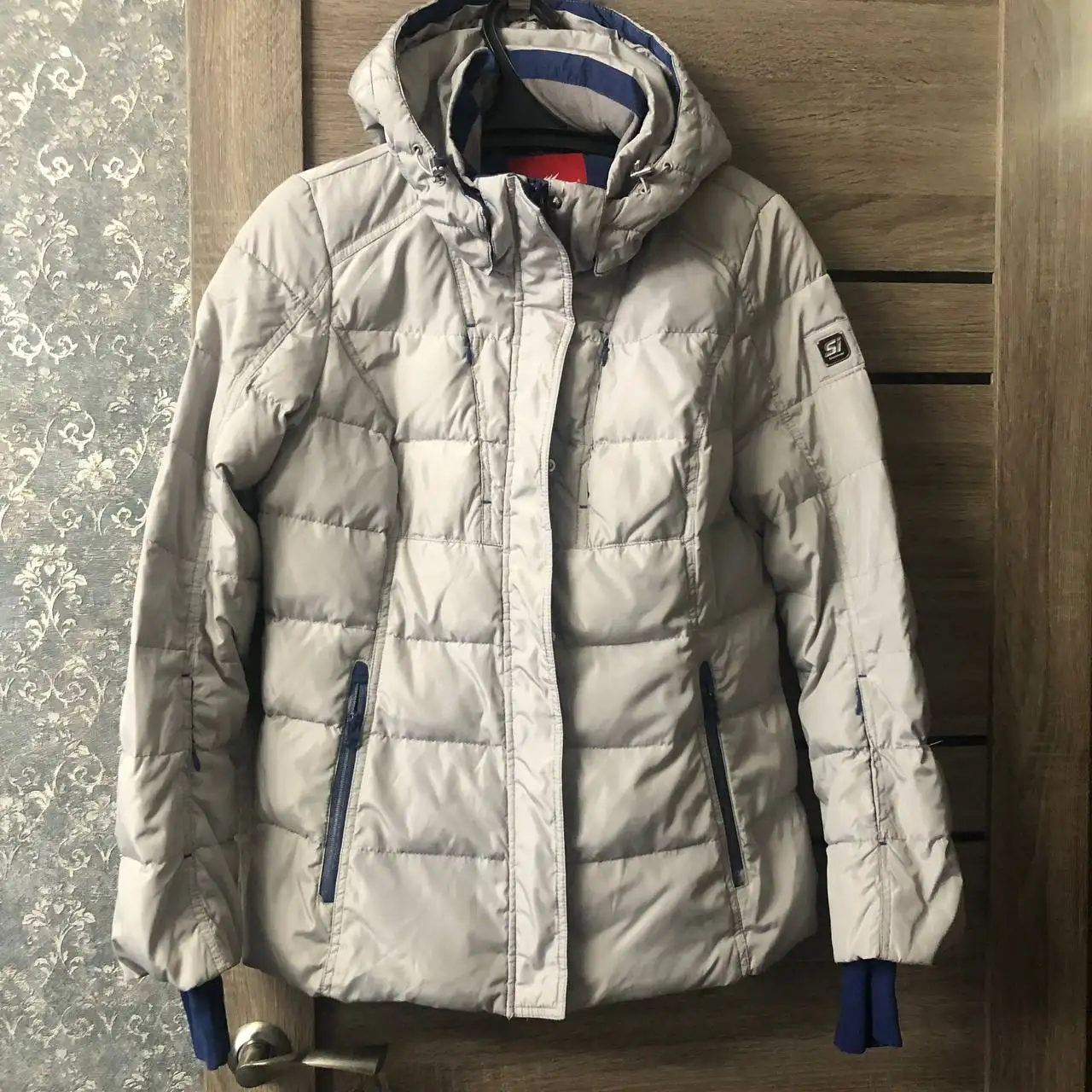 Продам 1т размер L - Одежда в Иркутск