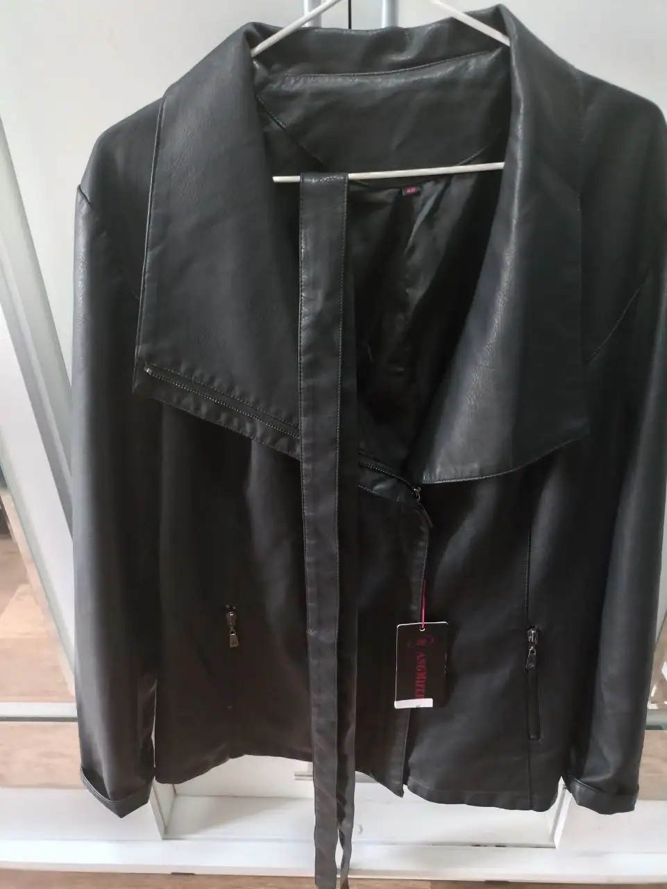 Продажа новой одежды и обуви в Ново-Ленино - Одежда в Ново-Ленино