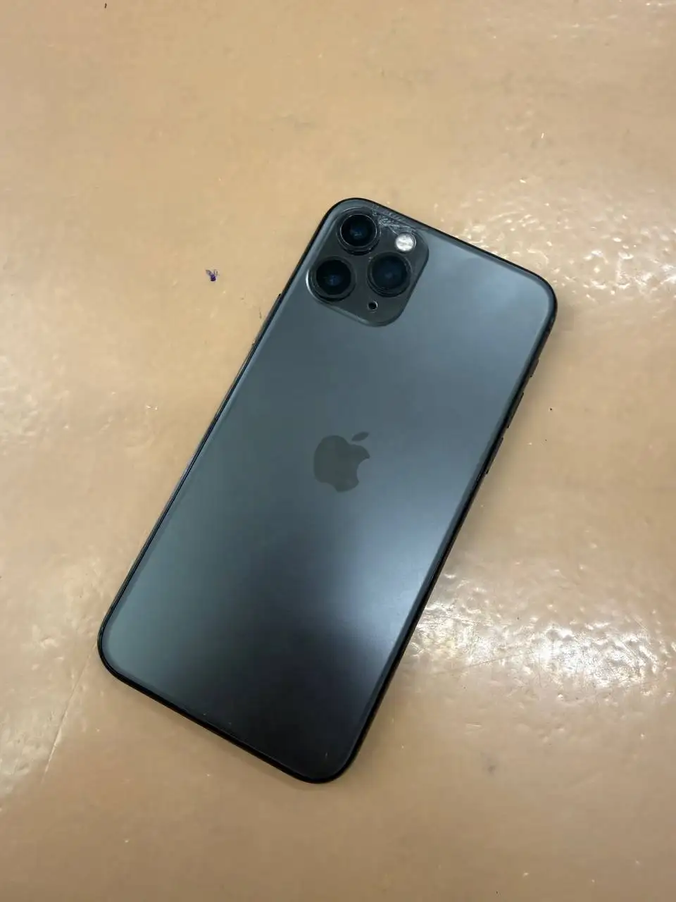 Продам iPhone 11 Pro - Смартфоны (Электроника) в Иркутск