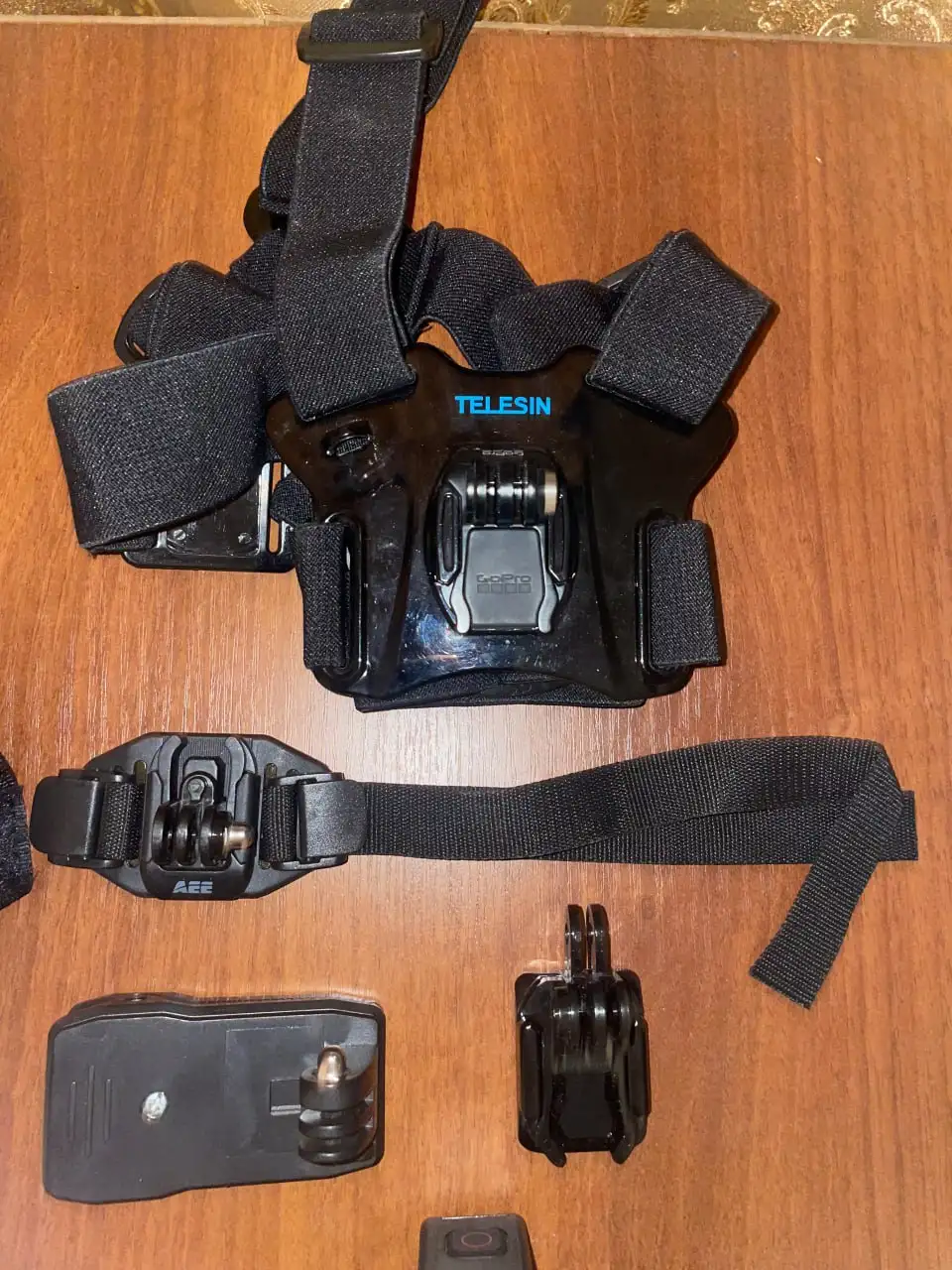 Продам экшн-камеру GoPro Hero 11 Black с комплектом аксессуаров - Фото- и видеокамеры (Электроника) в Иркутск