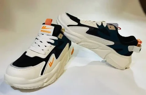 Продажа новых кроссовок размер 43 - Обувь детская в Иркутск