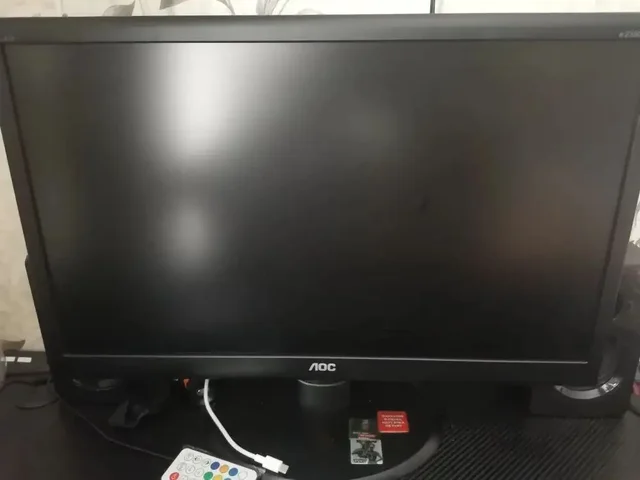 Продам монитор с угловым столом - Автомагнитолы в Иркутск