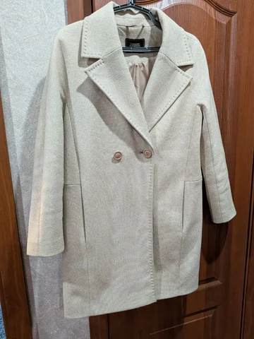 Продам демисезонное пальто Снежная королева 44-46 размер - частное объявление в Иркутск