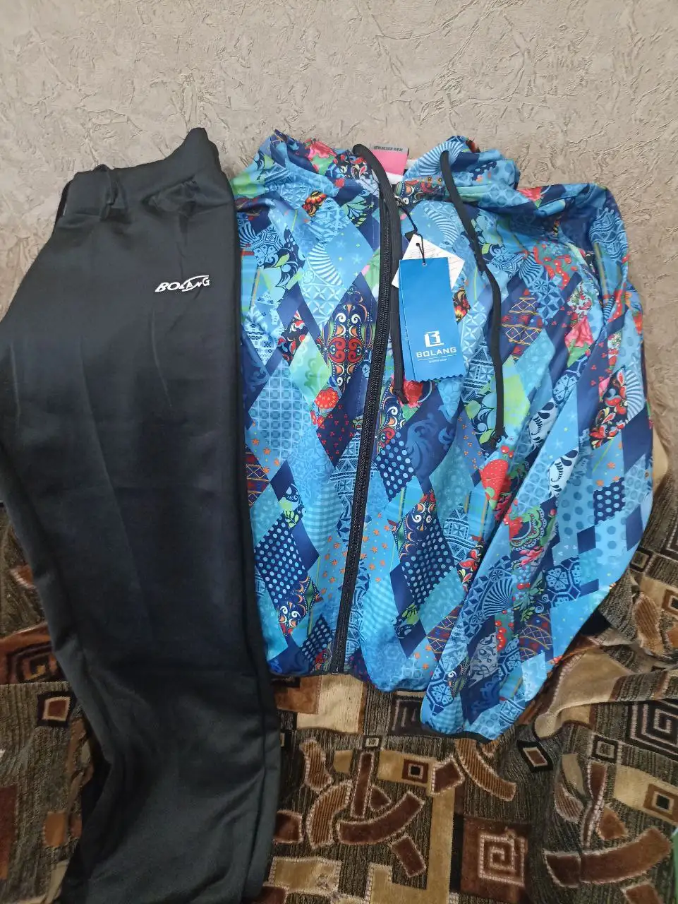 Новая одежда и обувь в Ново-Ленино - Одежда в Ново-Ленино