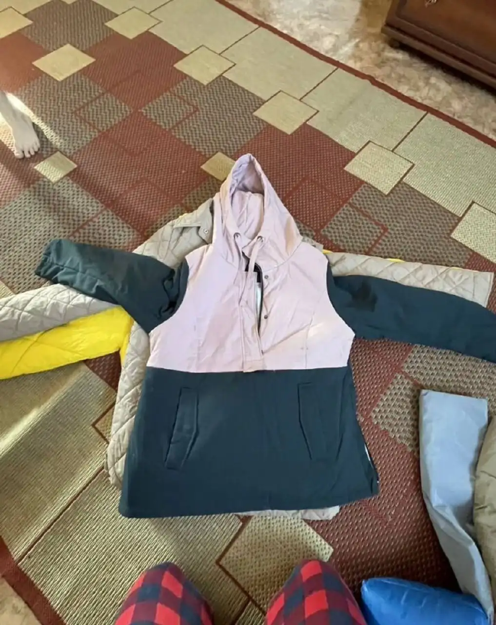 Продам куртки пакетом - Верхняя одежда (Одежда) в Иркутск