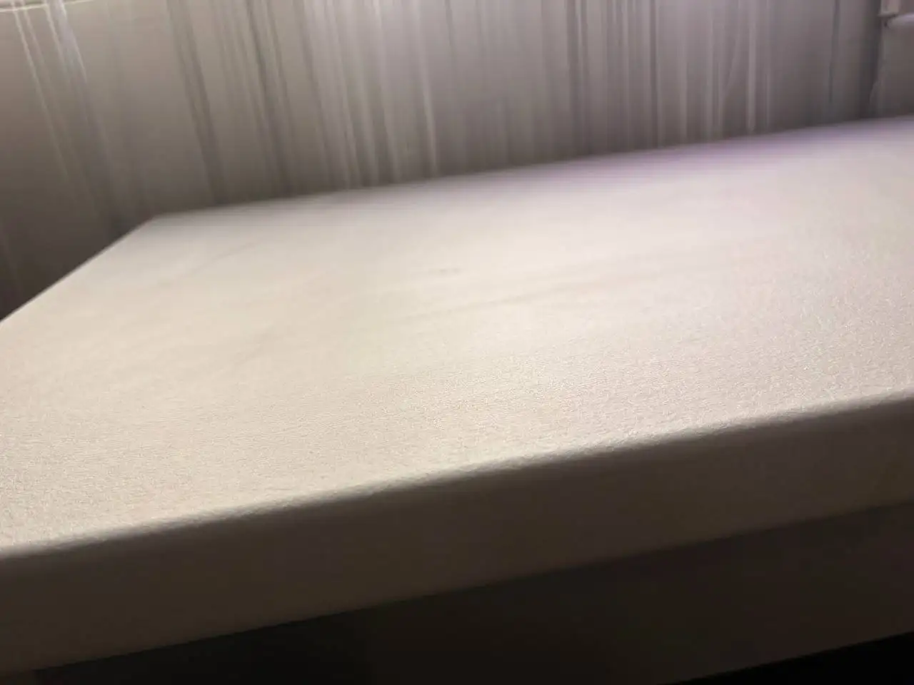 Продажа двух столов - Мебель (Для дома и дачи) в Иркутск