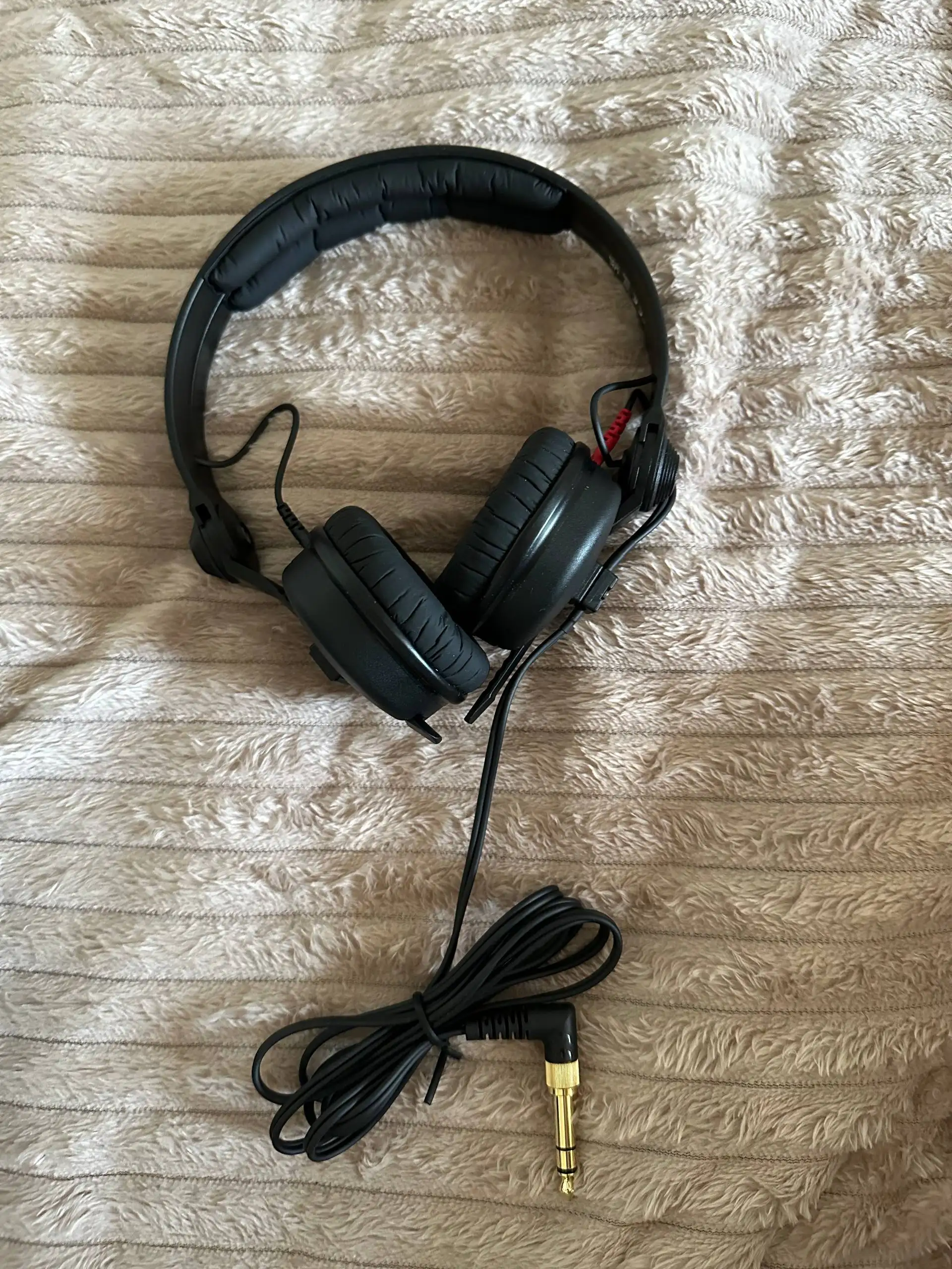 Продажа профессиональных наушников DJ Sennheiser HD 25 - Наушники (Электроника) в Иркутск