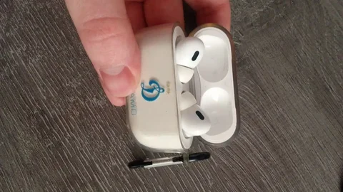 Airpods Pro 2 оригинал б/у - Наушники в Иркутск