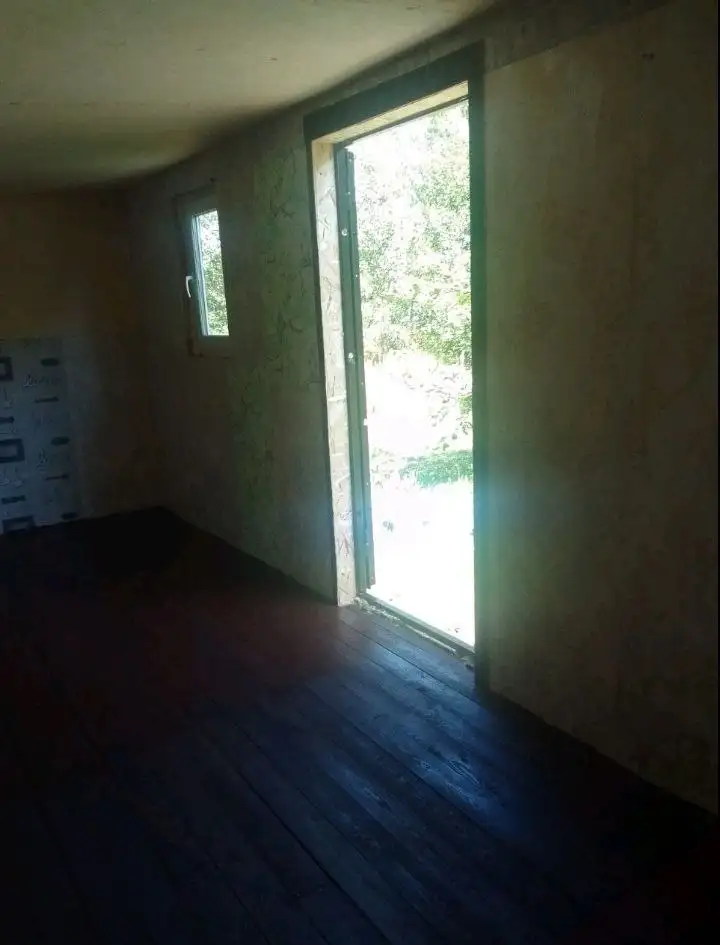 Продаётся зимний дом-вагон 2,4*6 метров - Недвижимость в Иркутск