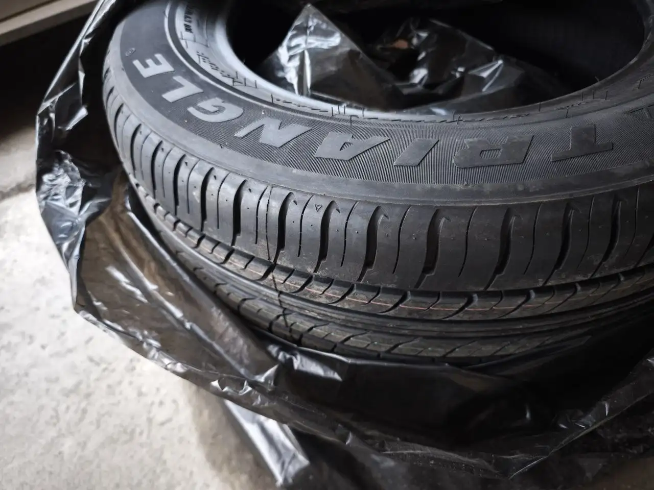 Новая летняя резина - Шины и диски (Авто) в Иркутск