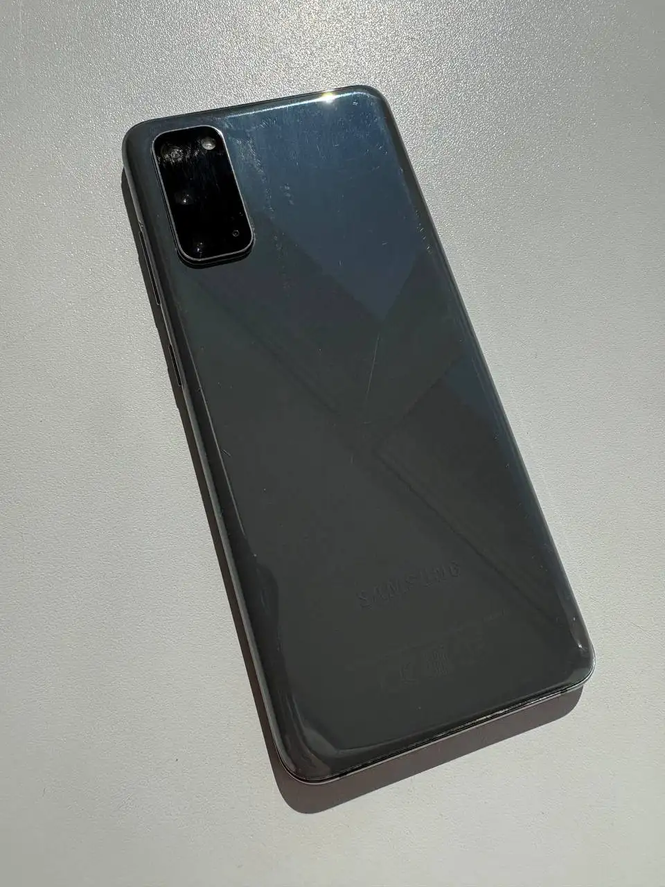 Продаю Samsung S20 и Honor X9b - Смартфоны (Электроника) в Иркутск