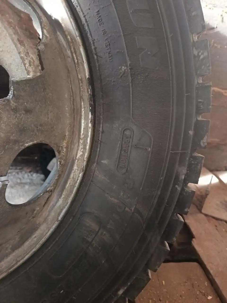 Грузовой балон Sailun 215/75 R17 5 тоник - Шины и диски (Авто) в Иркутск