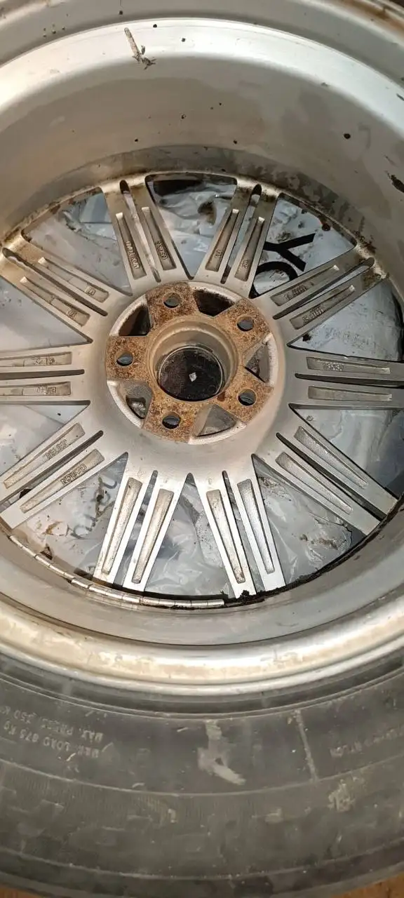 Комплект колес 18x114.3 - Шины и диски (Авто) в Иркутск