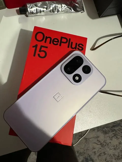 Продам OnePlus 15 256GB - Наручные часы в Москва