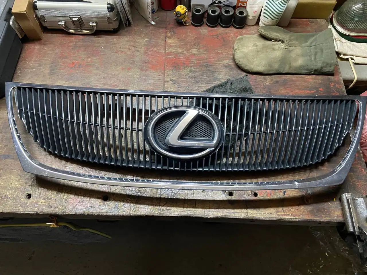 Решетка радиатора Lexus GS300 - Запчасти (Авто) в Неизвестно