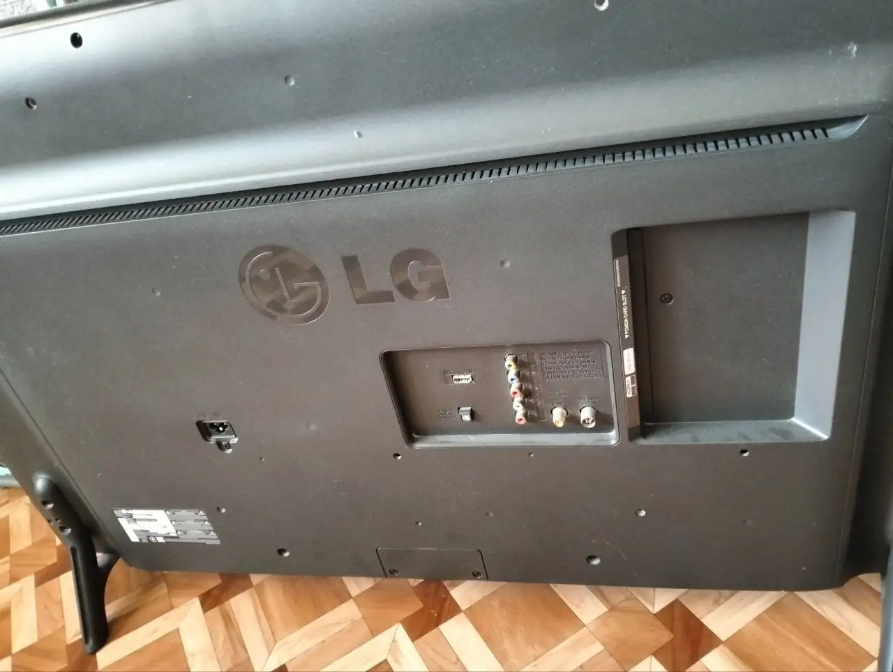 Продам телевизор LG Full HD - Электроника в Ангарск