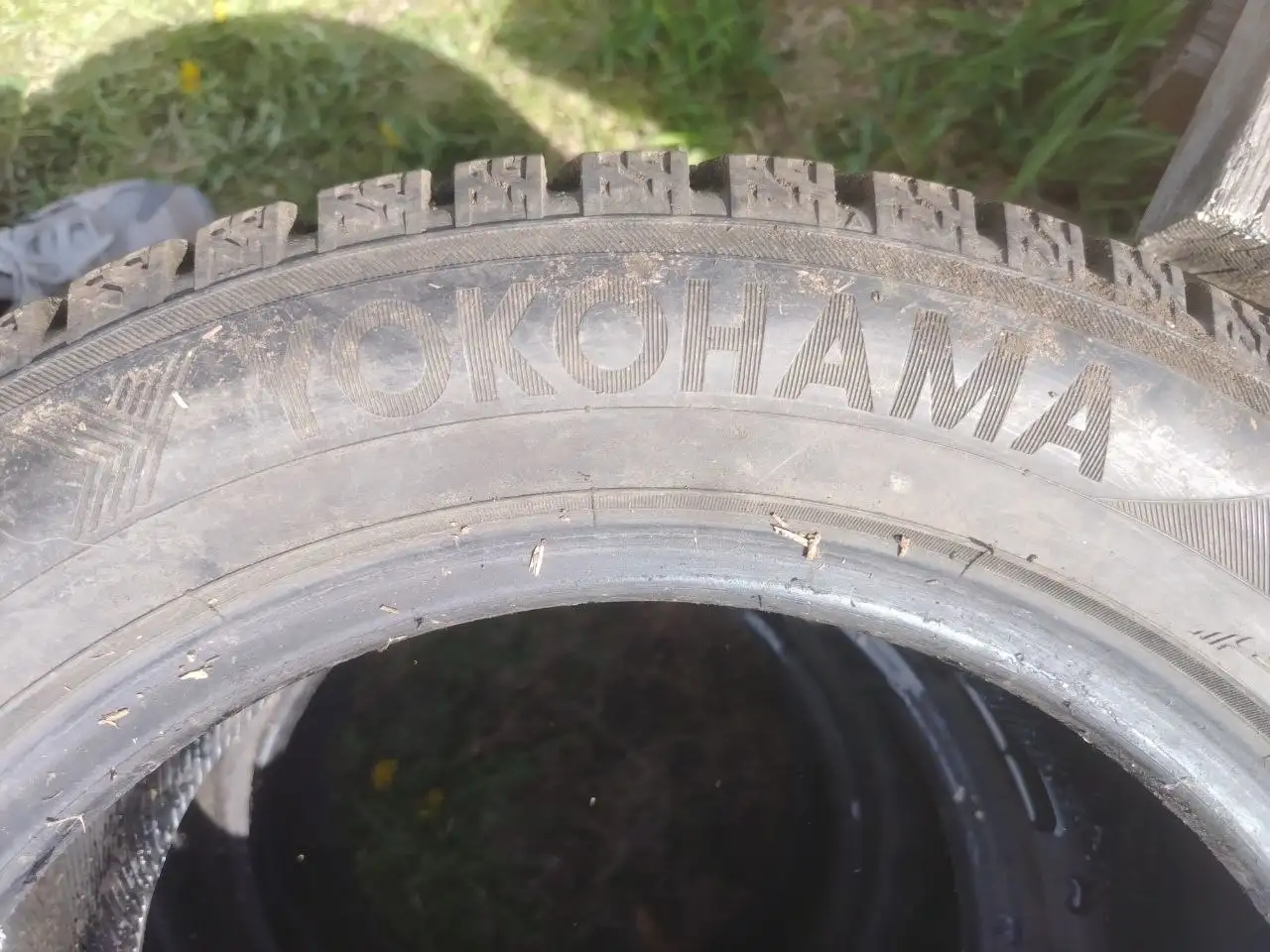 Продам зимнюю резину Yokohama 205/55R16 94T - Шины и диски (Авто) в Иркутск