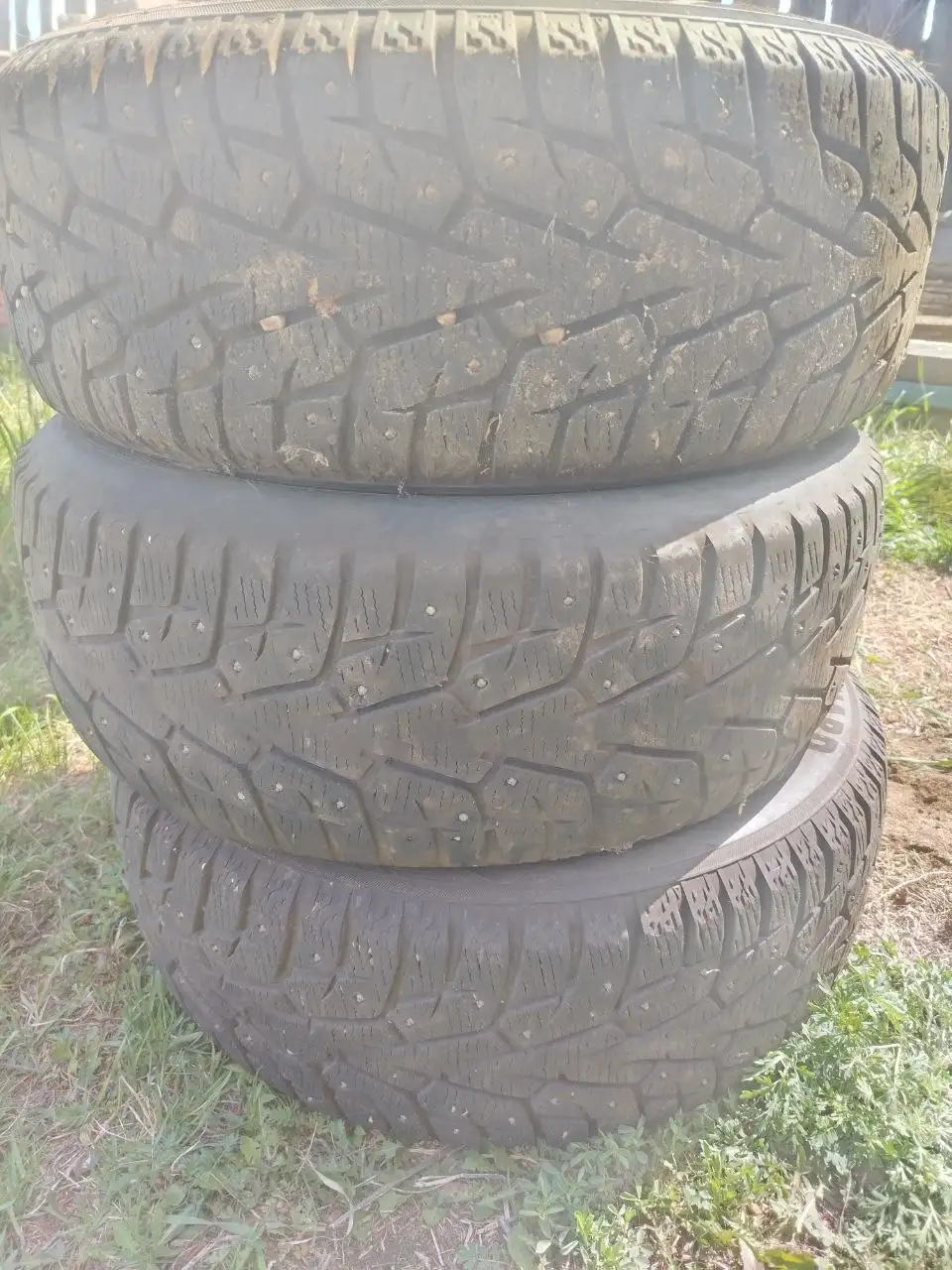 Продам зимнюю резину Yokohama 205/55R16 94T - Шины и диски (Авто) в Иркутск