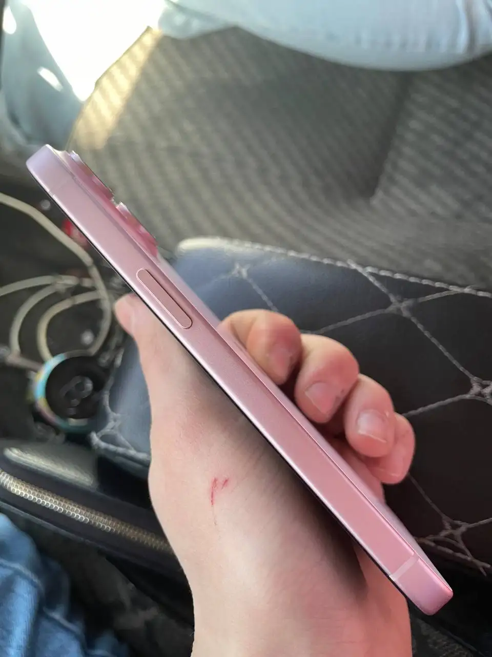 Продам iPhone 15 128гб - Смартфоны (Электроника) в Иркутск