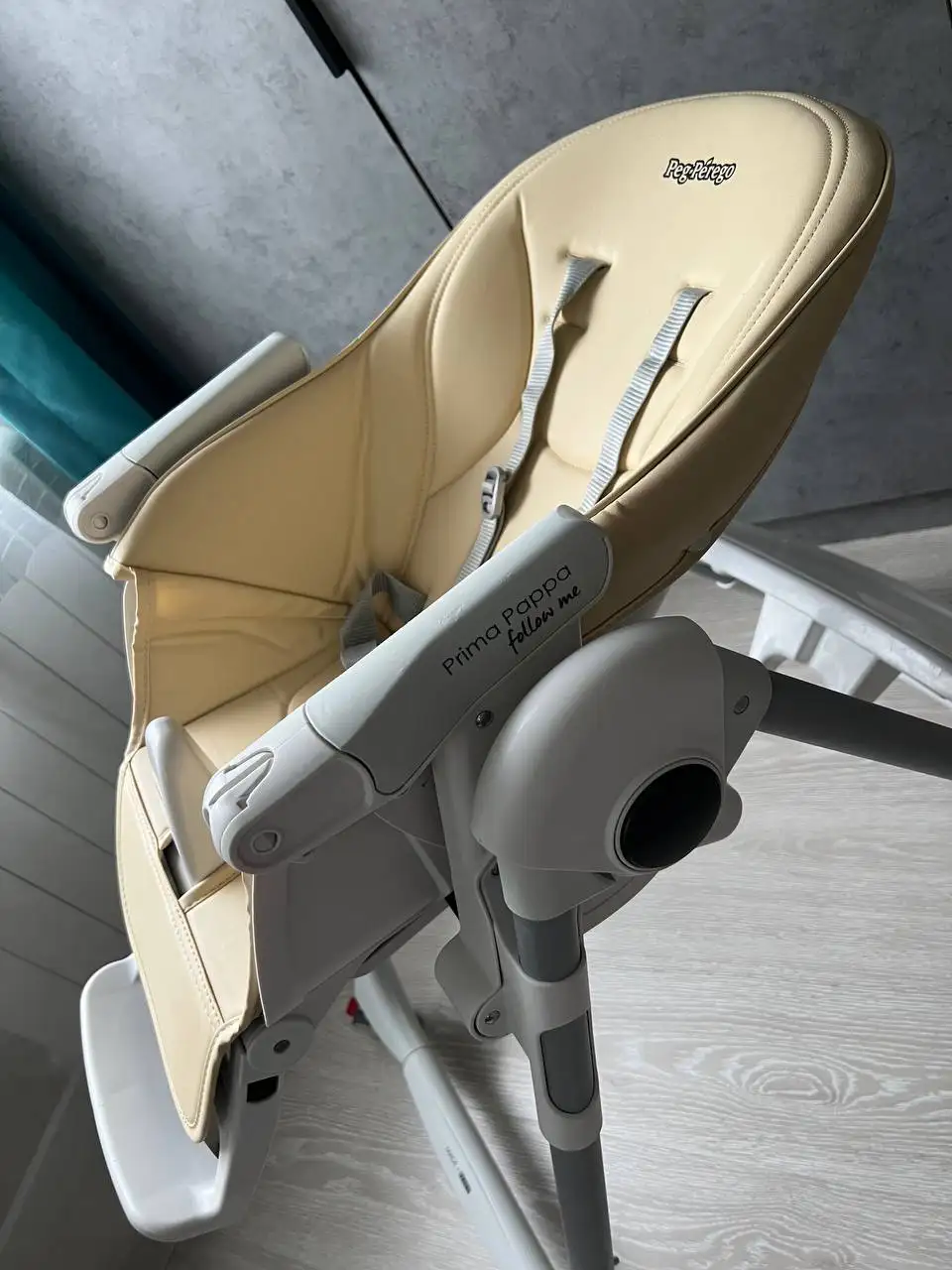 Детский стульчик для кормления Peg Perego Prima Pappa Follow Me - Детские стульчики (Товары для детей) в Иркутск