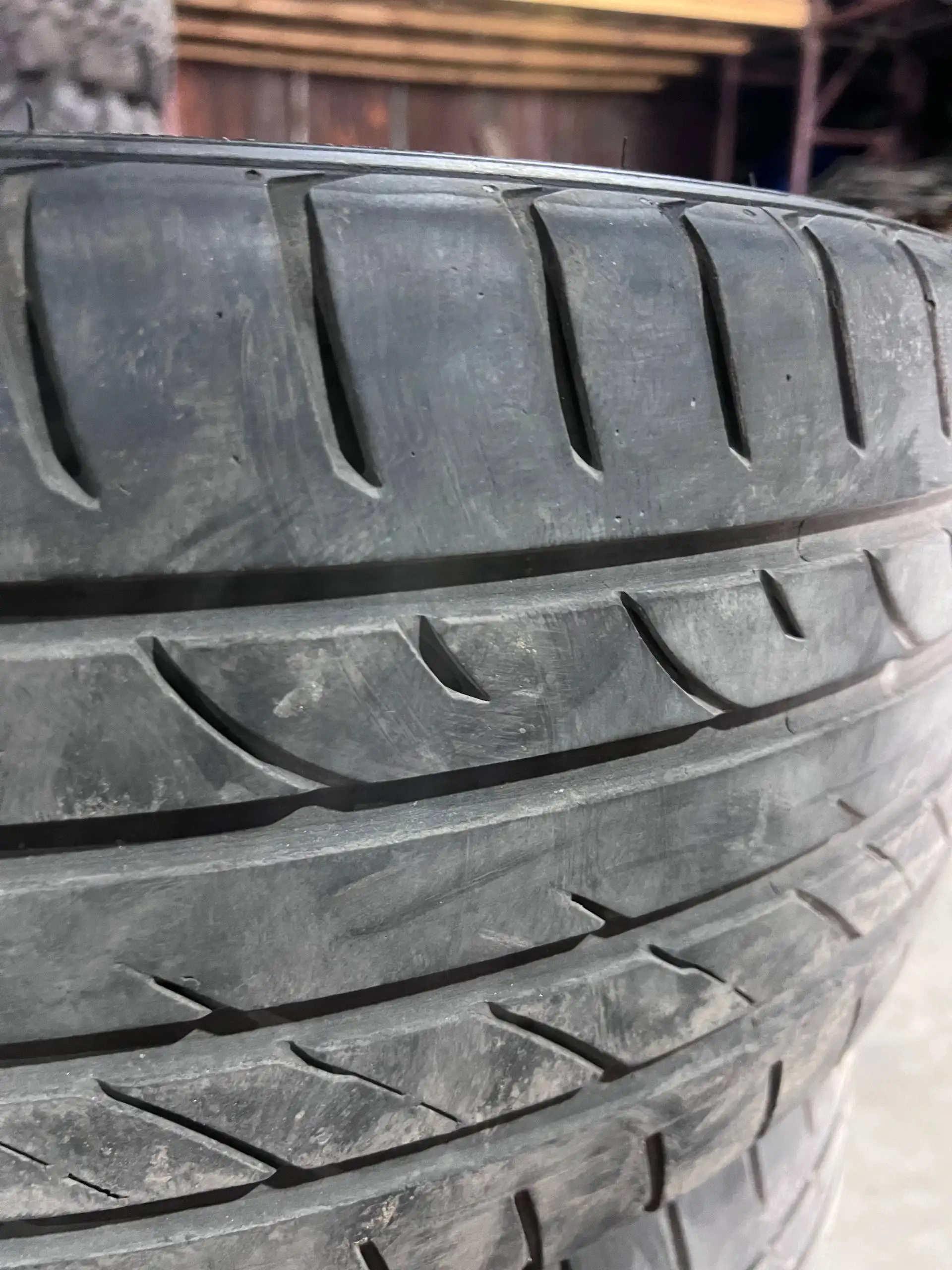 Продам резину Sailun 245/45/18 - Шины и диски (Авто) в Иркутск