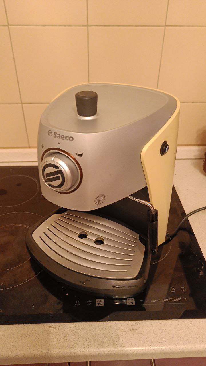 Продам кофе машину - Для дома и дачи в Иркутск