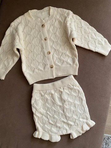 Новый нарядный комплект на девочку - Товары для детей в Иркутск