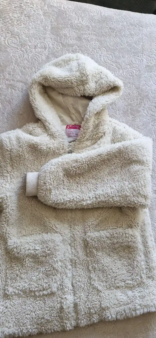 Продам новые меховые курточки на подростка