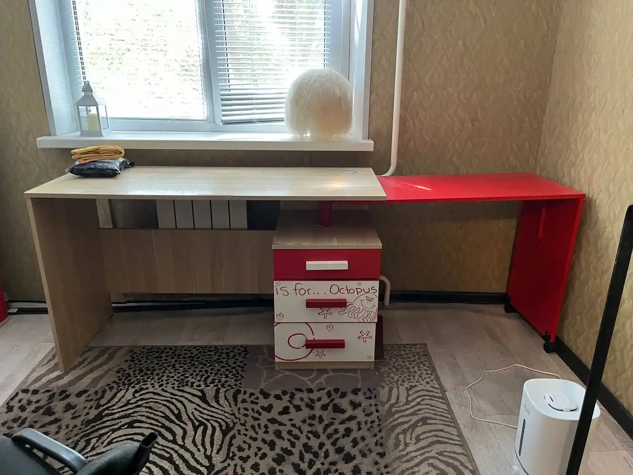 Стол двойной хорошего качества