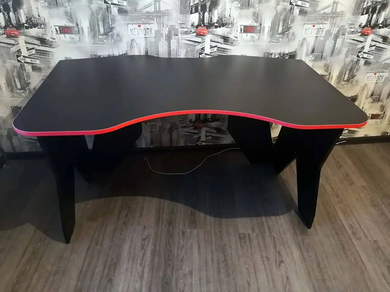 Продам стол компьютерный