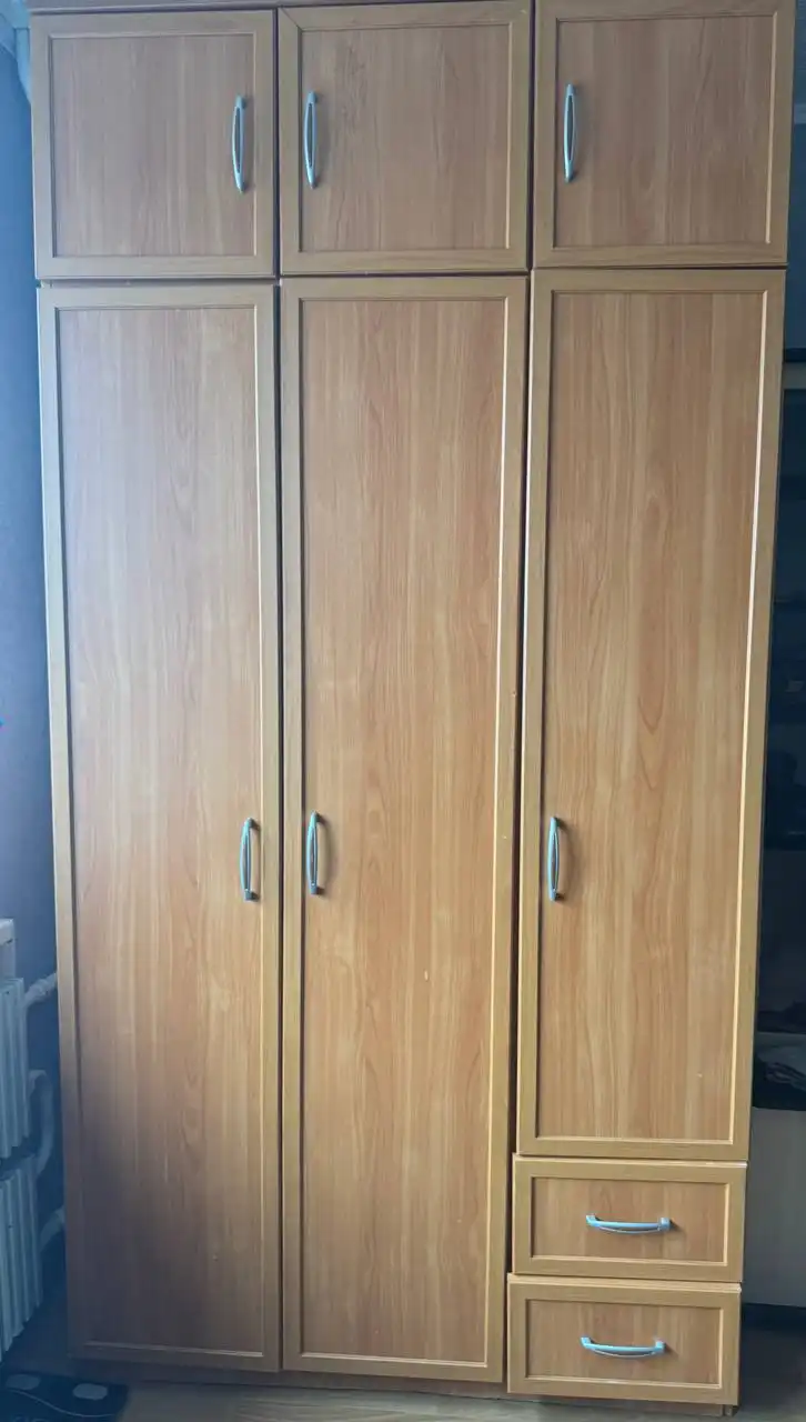 Продам шкаф