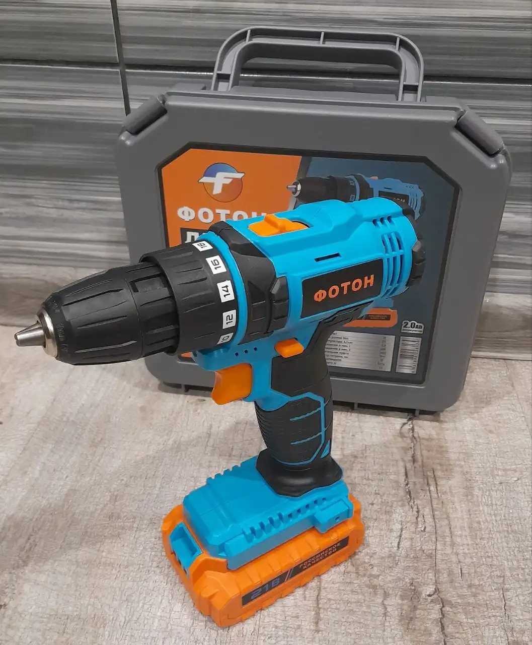 Шуруповерт аккумуляторный новый