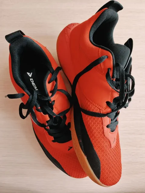 Продам мужские кроссовки Demix - Одежда в Орск