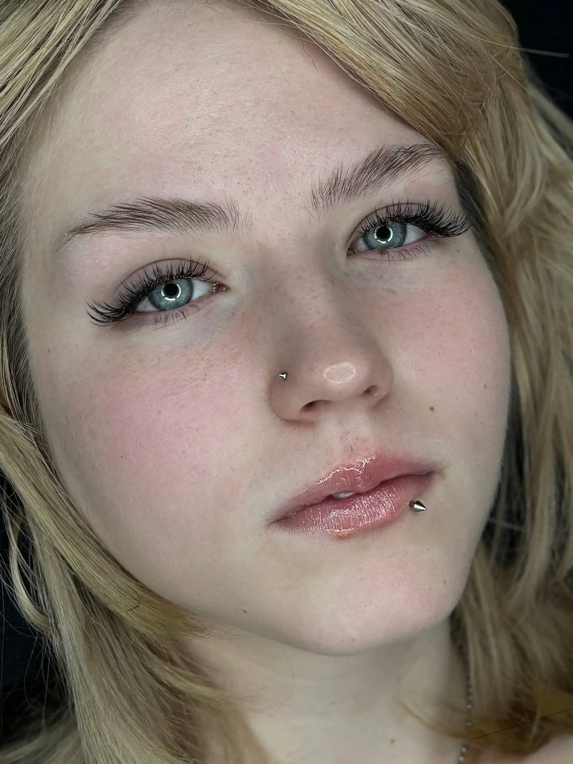 Наращивание ресниц к Новому году в Орске