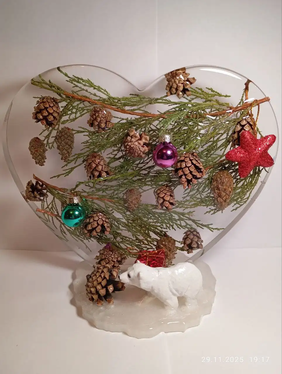 Новогодняя экспозиция из эпоксидной смолы 'Новый год в лесу'