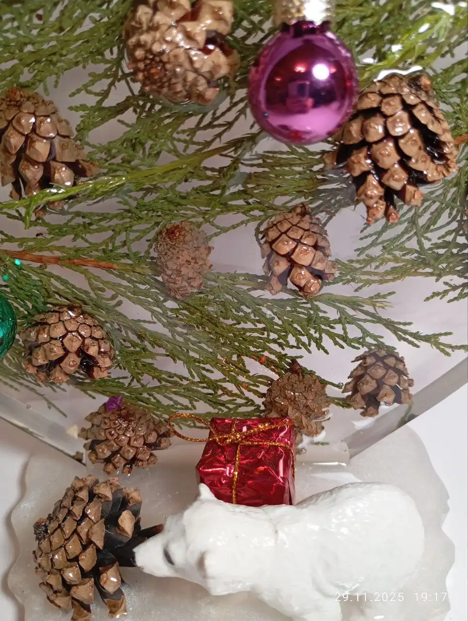 Новогодняя экспозиция из эпоксидной смолы 'Новый год в лесу'